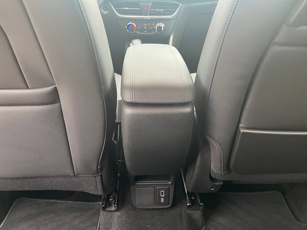 Used 2024 Buick Encore GX Preferred w/ Comfort Package AWD/4WD image 27