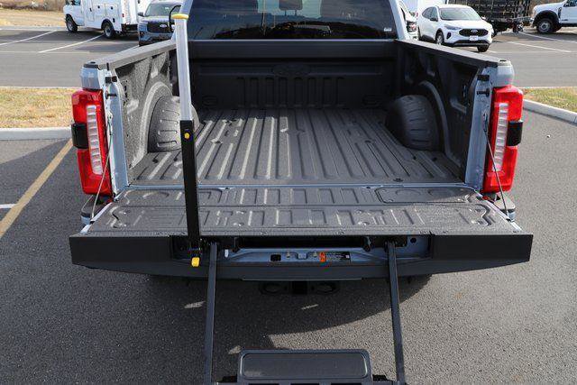 New 2026 Ford F350 Lariat w/ Black Appearance Package AWD/4WD image 9