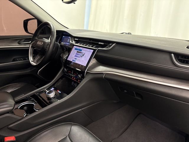 Used 2022 Jeep Grand Cherokee L Limited image 25