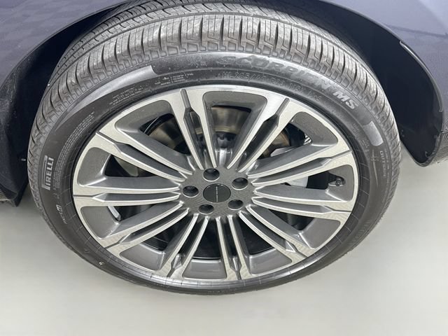 New 2026 Land Rover Range Rover Long Wheelbase SE AWD/4WD image 33