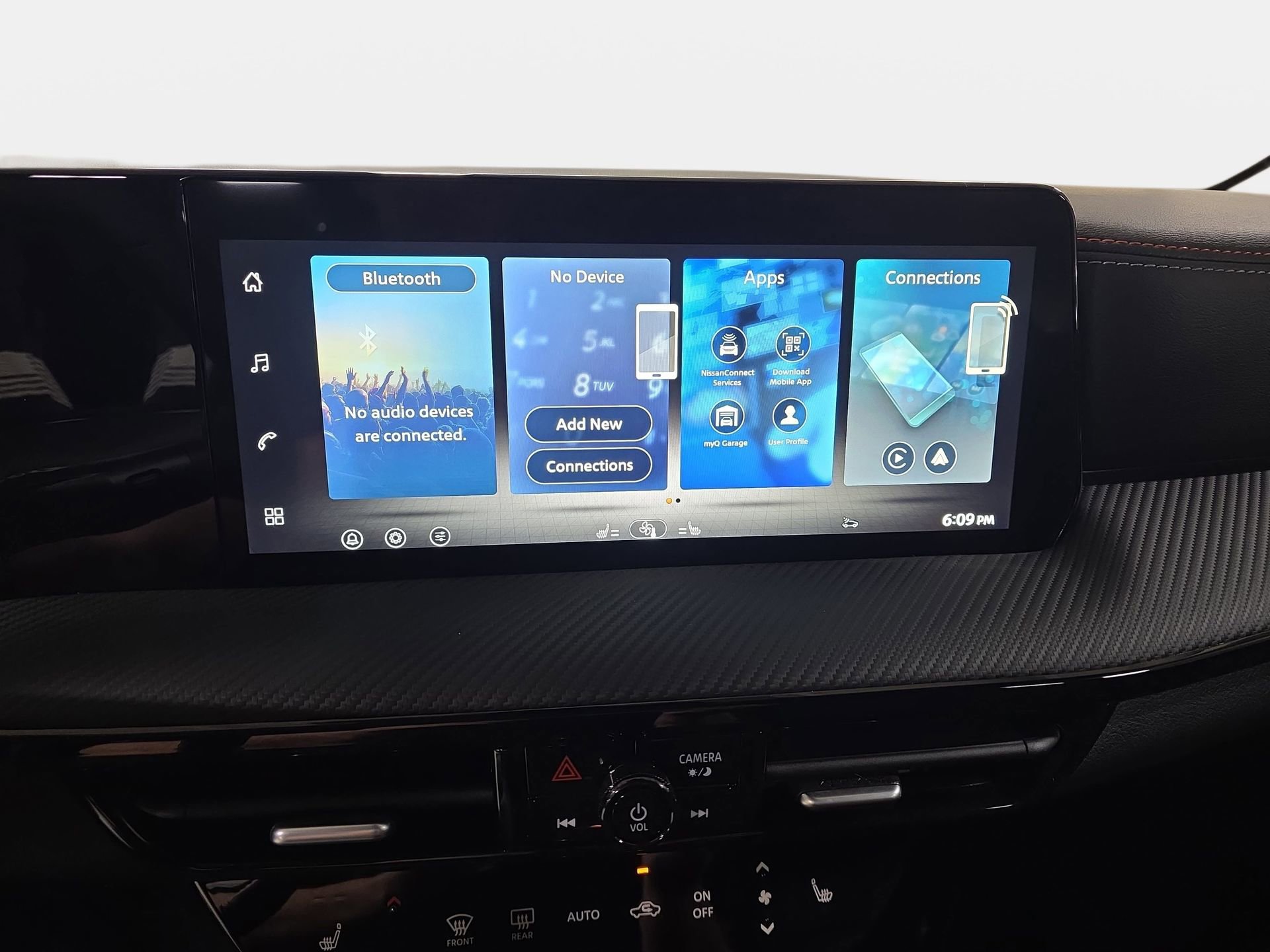 New 2026 Nissan Kicks SR w/ Cold Weather Package image 21