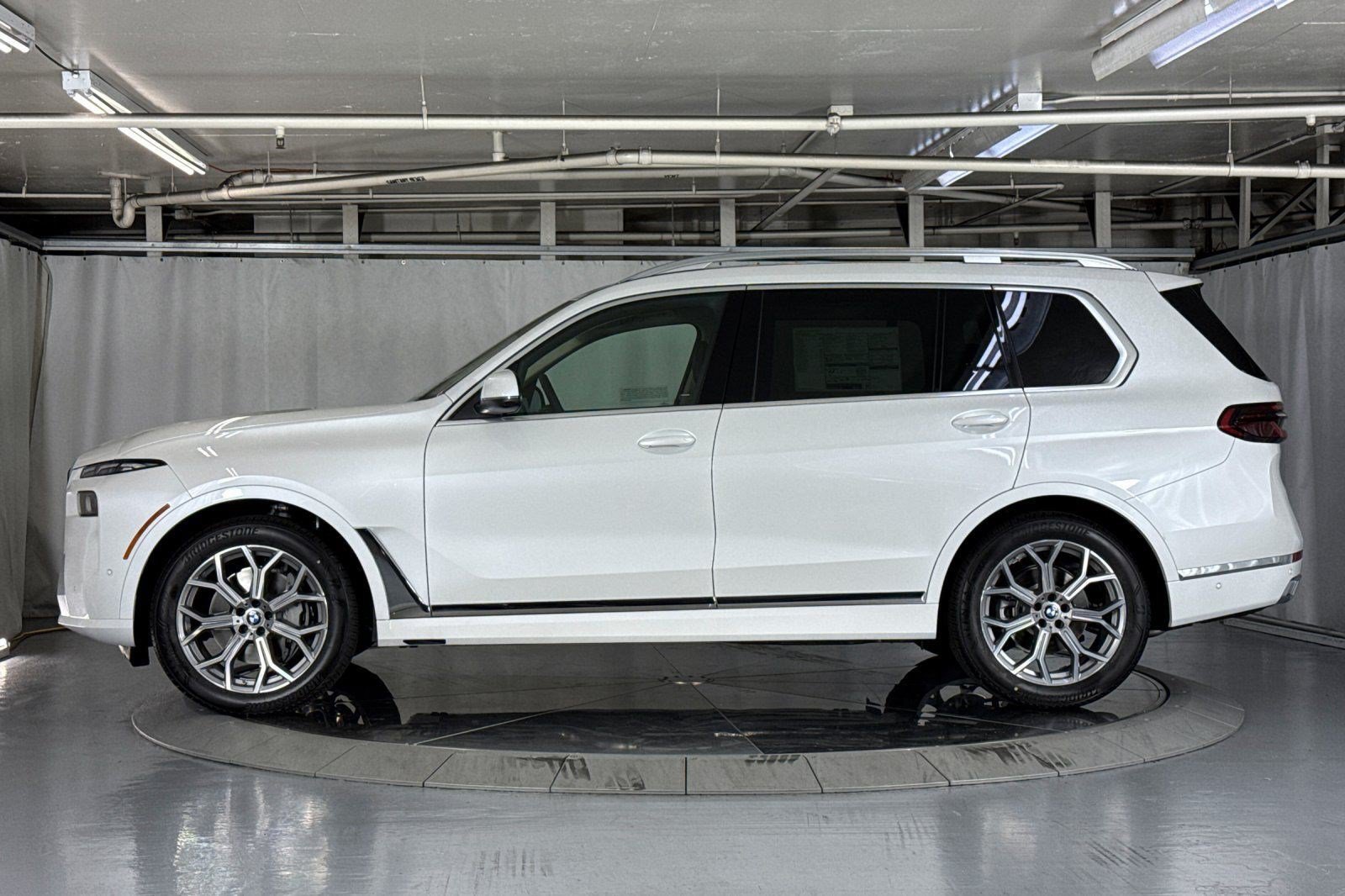 New 2027 BMW X7 xDrive40i AWD/4WD image 2