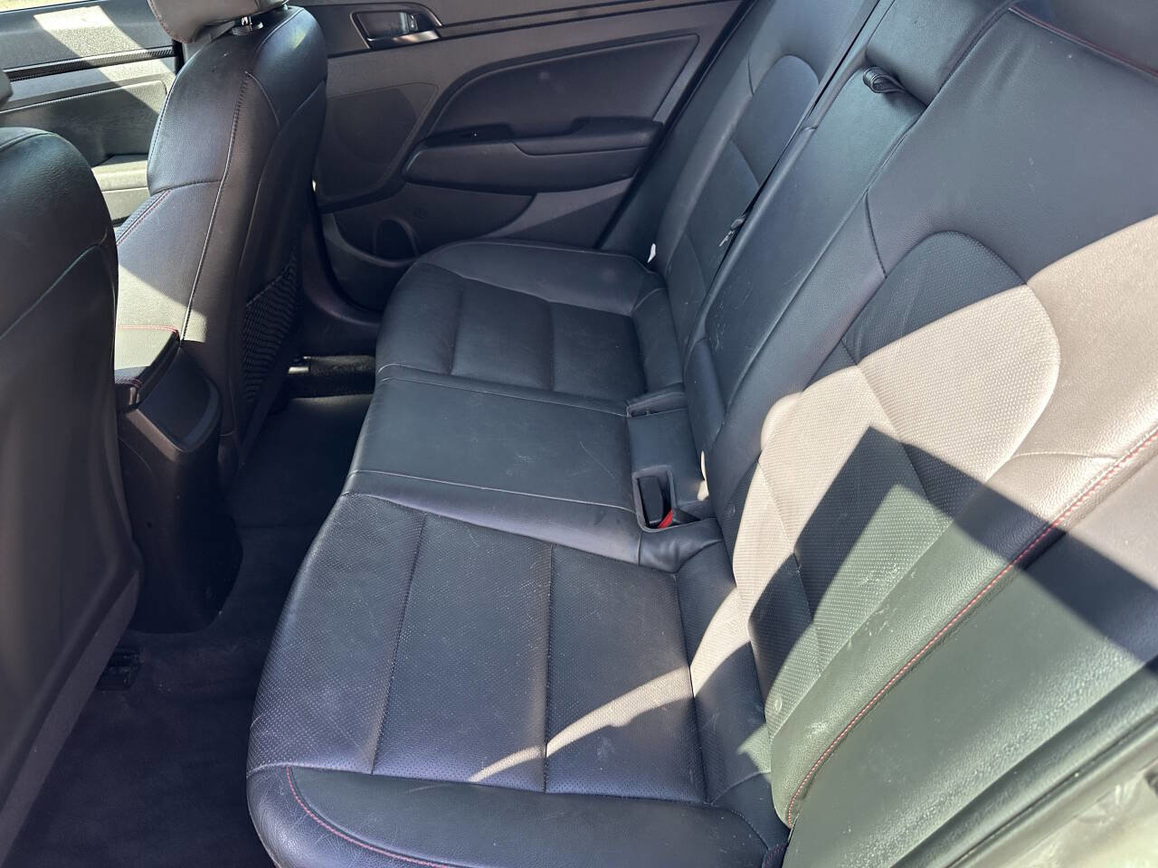 Used 2020 Hyundai Elantra Sport w/ Cargo Package (C1) image 11