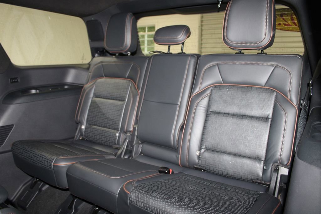 Used 2025 Lincoln Navigator Black Label AWD/4WD image 29
