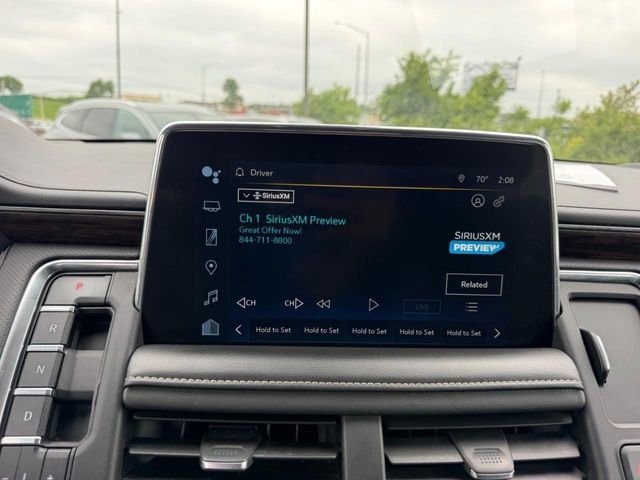 Used 2022 Chevrolet Suburban Premier AWD/4WD image 14