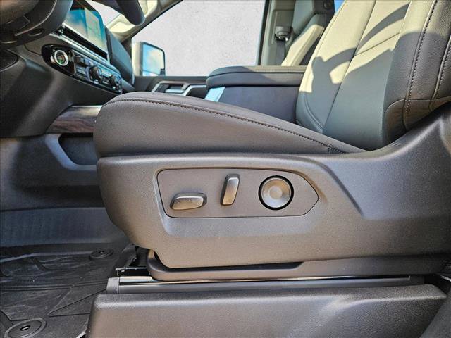 New 2026 Chevrolet Silverado 3500 LTZ w/ LTZ Texas Edition image 4