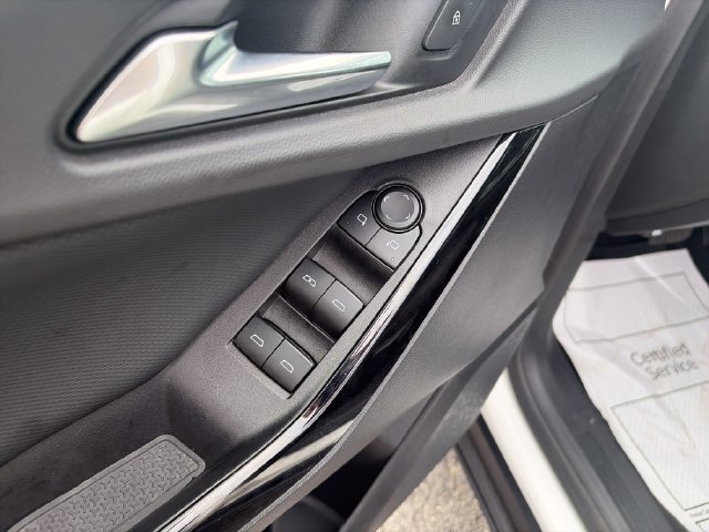 Used 2025 Chevrolet Equinox LT AWD/4WD image 11