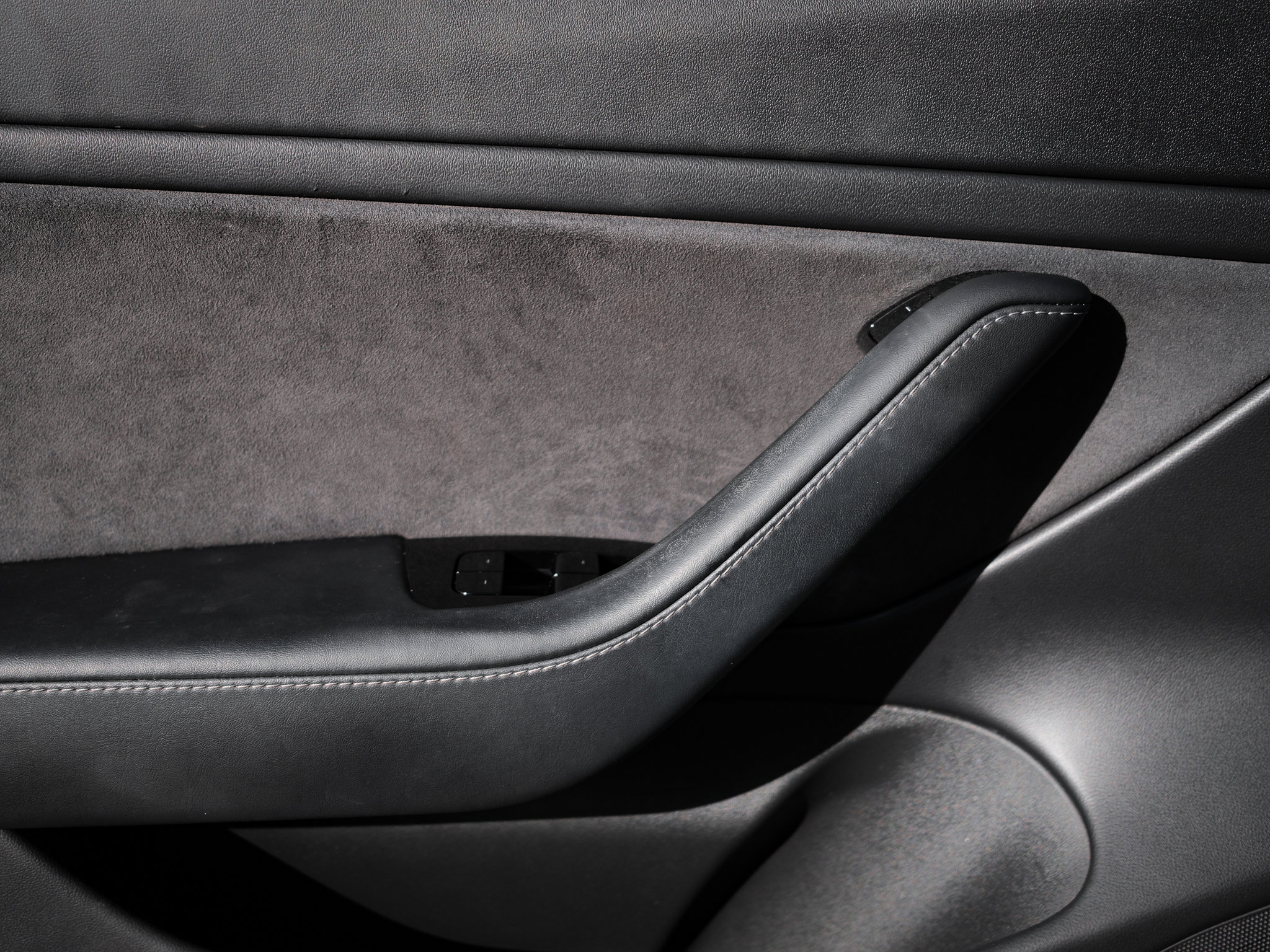 Used 2018 Tesla Model 3 Long Range image 15