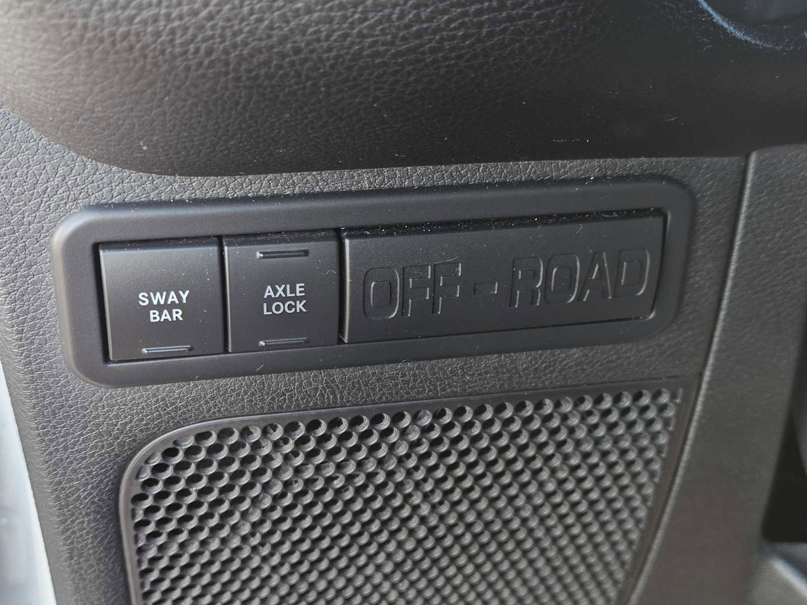 Used 2012 Jeep Wrangler Unlimited Rubicon image 20