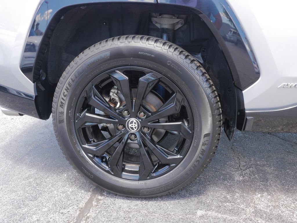 Used 2022 Toyota RAV4 XSE AWD/4WD image 9
