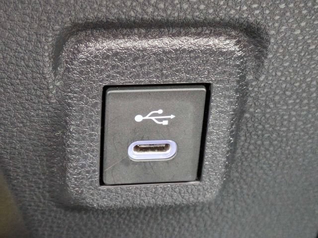 Used 2025 Toyota Corolla SE w/ SE Premium Package FWD image 23