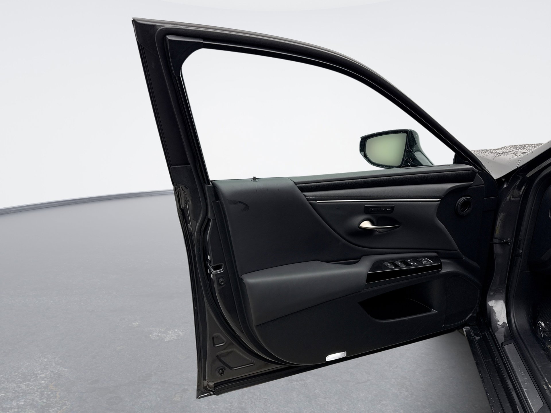 Used 2023 Lexus ES 350 w/ Premium Package image 9