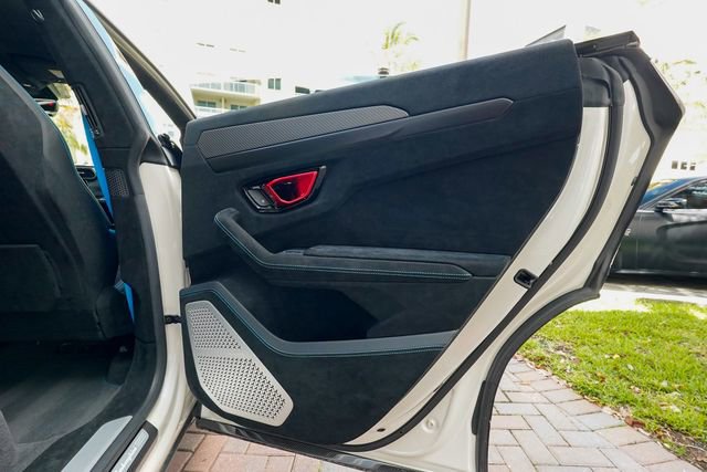 Used 2023 Lamborghini Urus Performante image 94