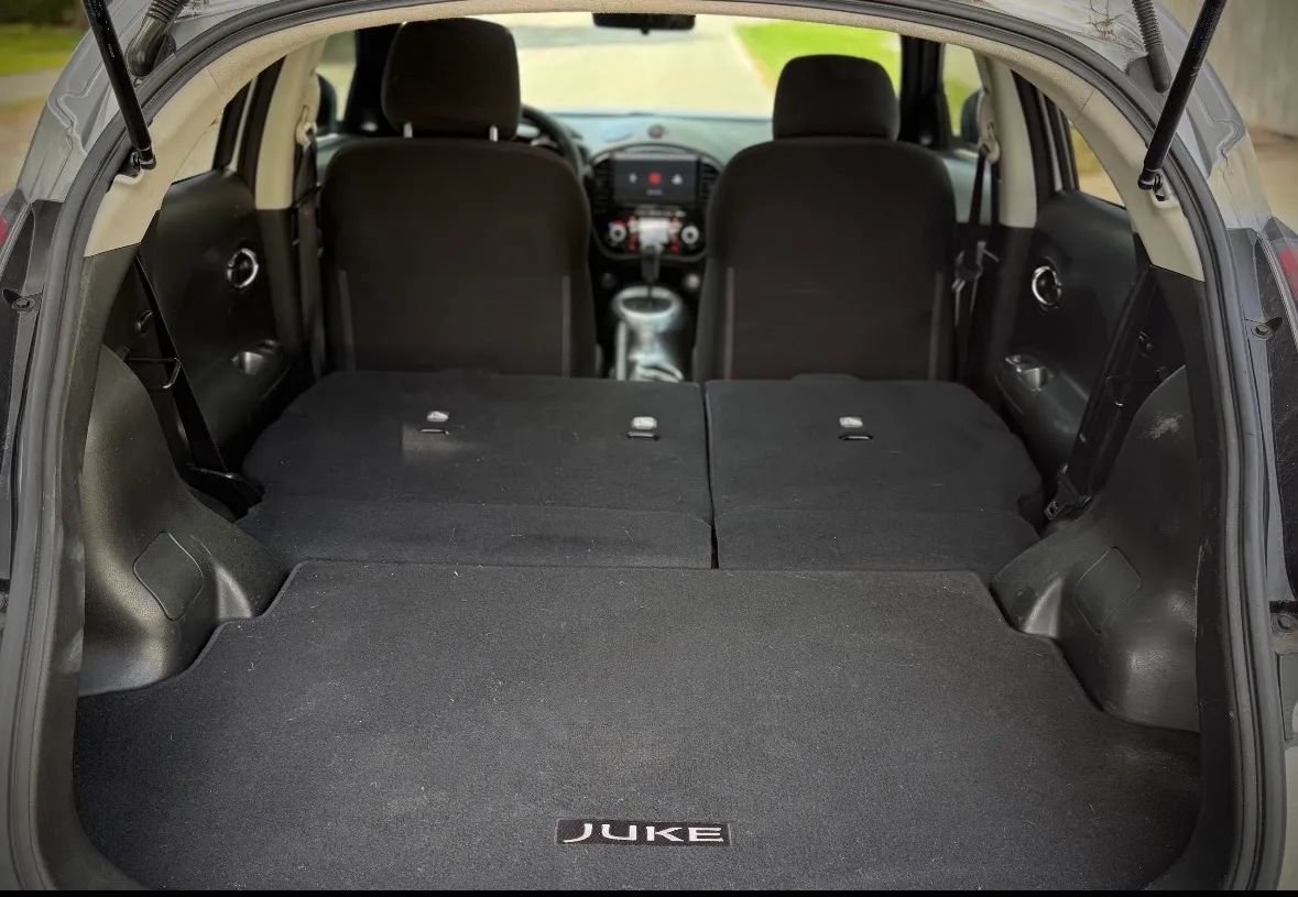 Used 2015 Nissan Juke SV FWD image 6