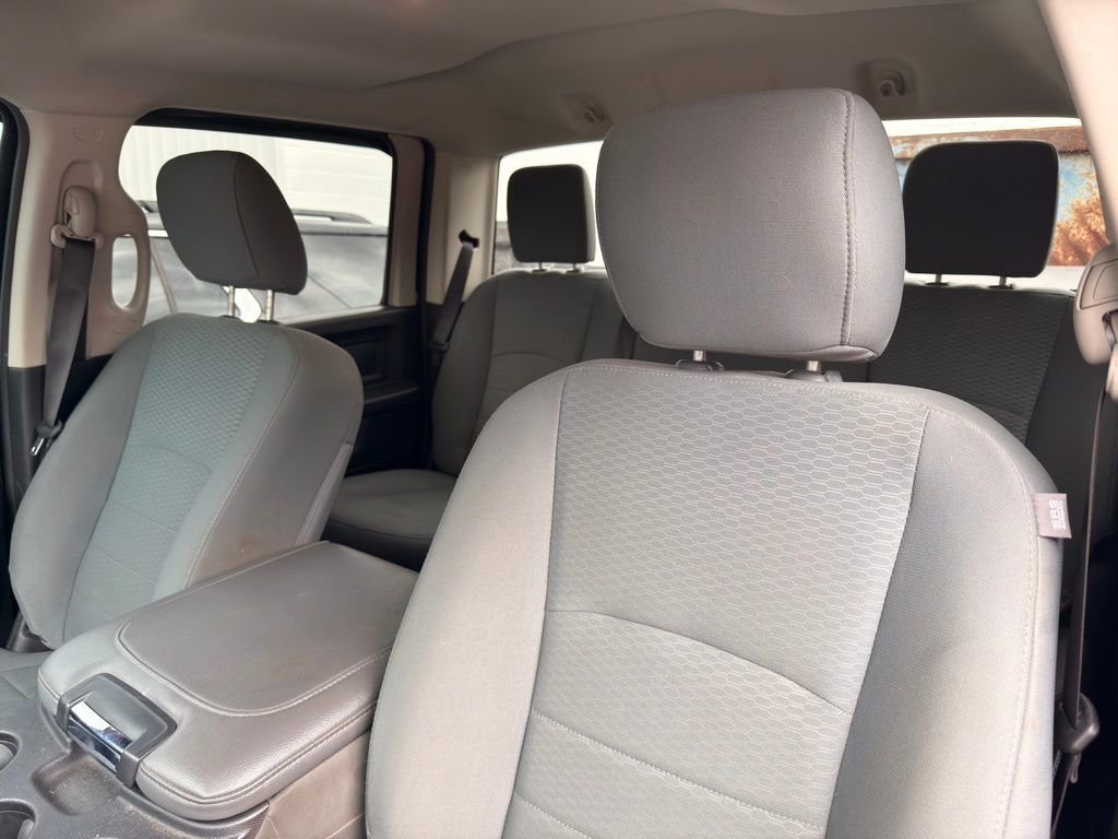 Used 2018 RAM 2500 Tradesman w/ Chrome Appearance Group image 12