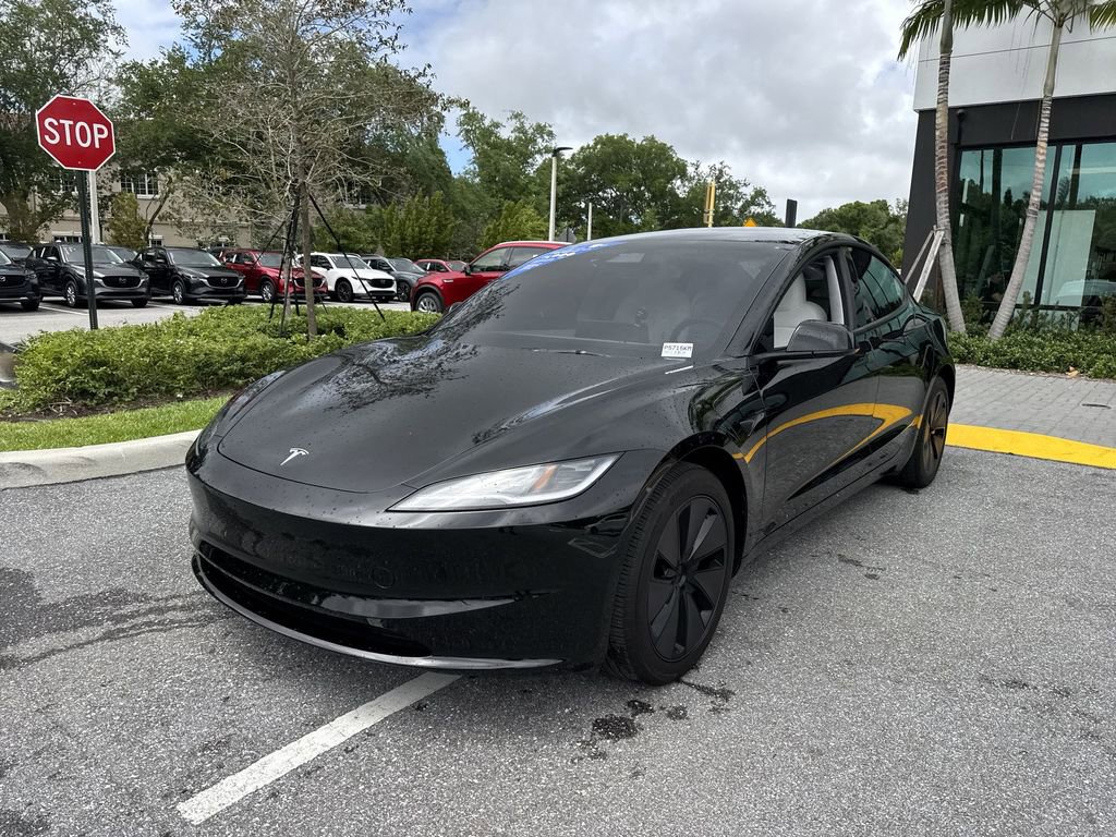Used 2025 Tesla Model 3 Long Range image 9
