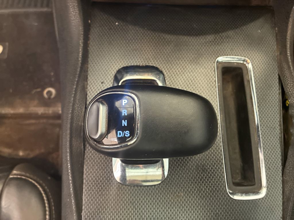 Used 2014 Chrysler 300 S AWD/4WD image 17