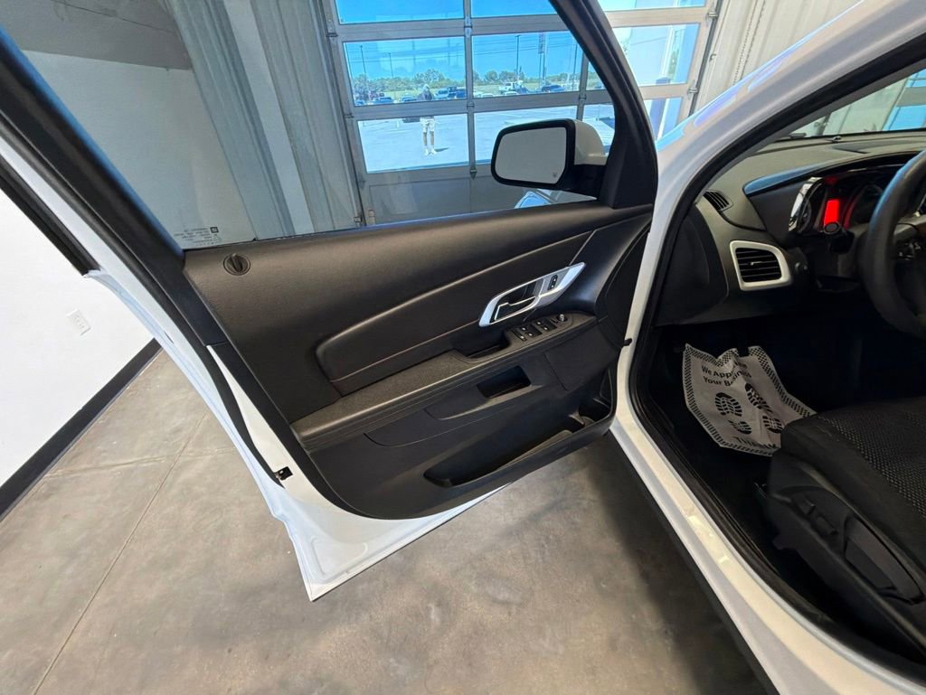 Used 2017 GMC Terrain SLE FWD image 18