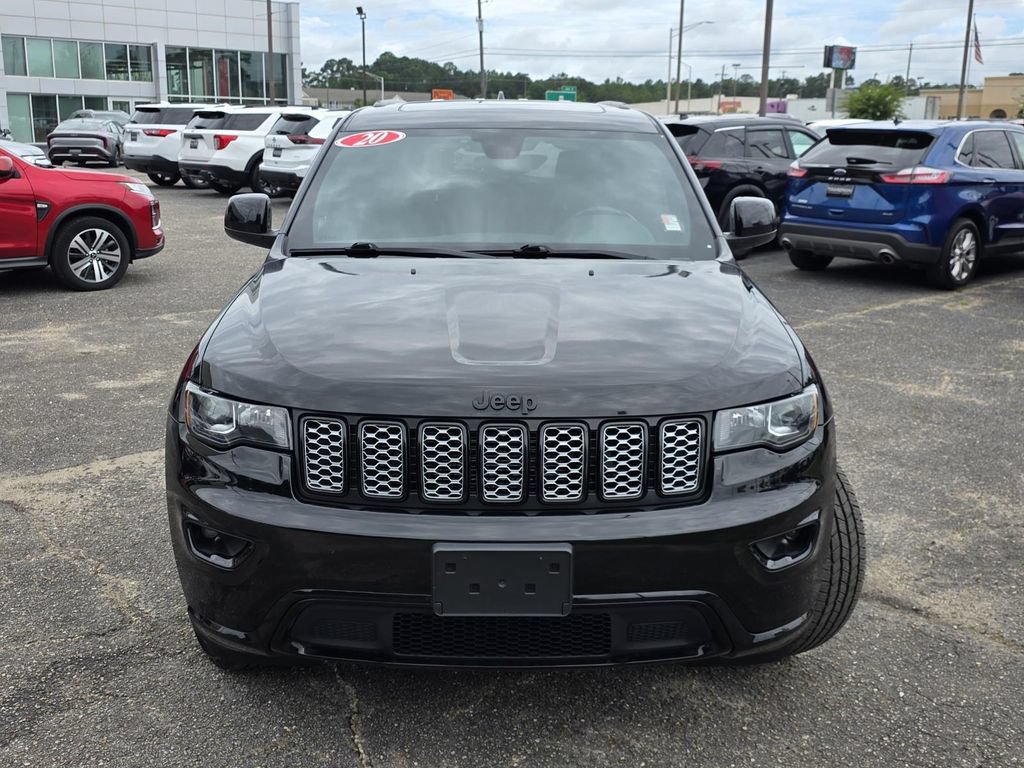 Used 2020 Jeep Grand Cherokee Altitude AWD/4WD image 3