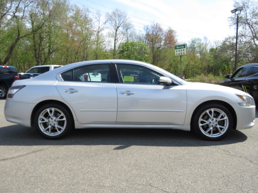Used 2014 Nissan Maxima 3.5 SV w/ Premium Package FWD image 4