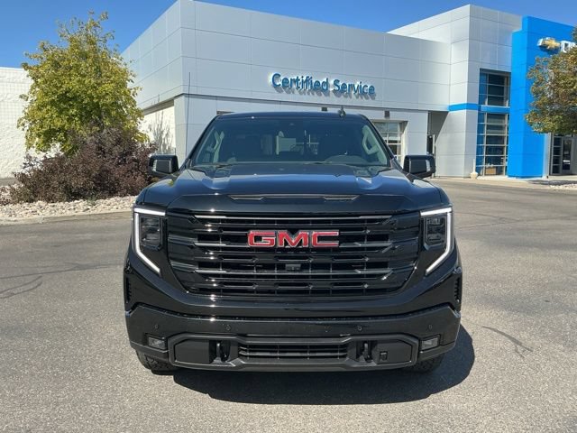 Used 2025 GMC Sierra 1500 Elevation w/ Preferred Package AWD/4WD image 4