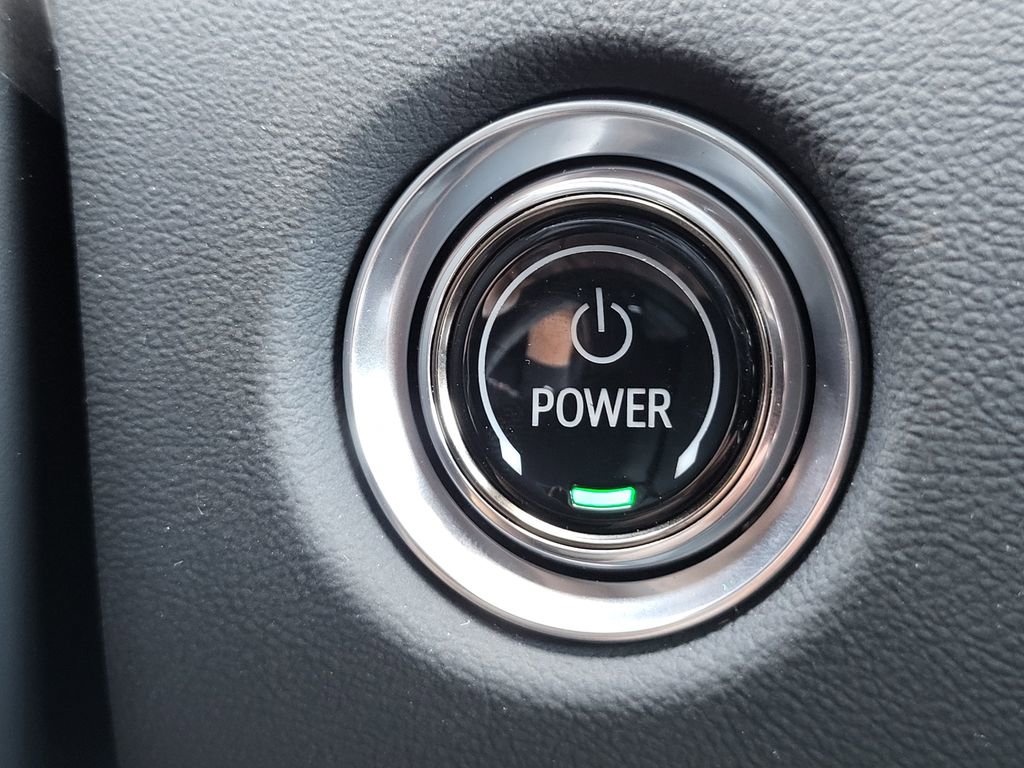 New 2025 Cadillac Lyriq Sport image 29