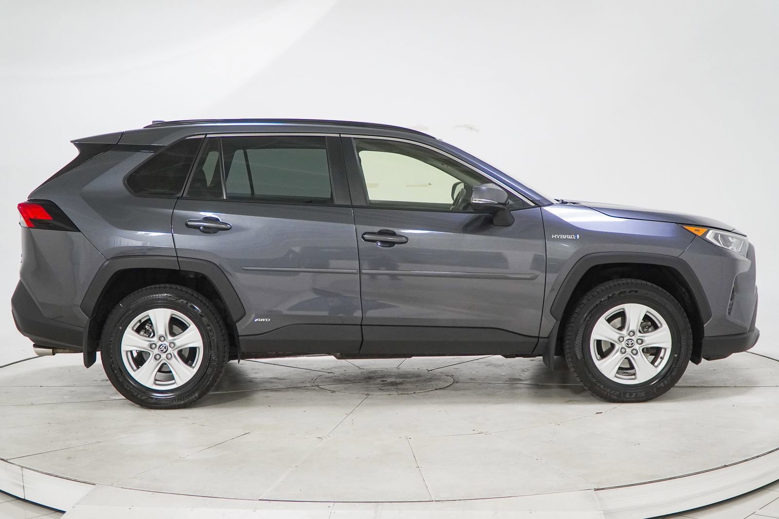 Used 2020 Toyota RAV4 XLE w/ Convenience Package AWD/4WD image 13