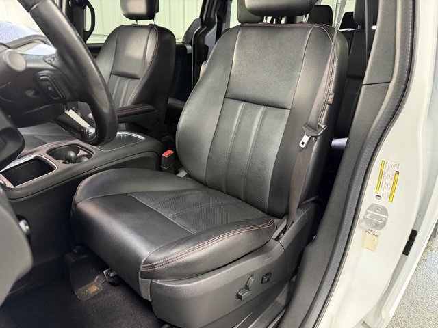 Used 2019 Dodge Grand Caravan GT image 21