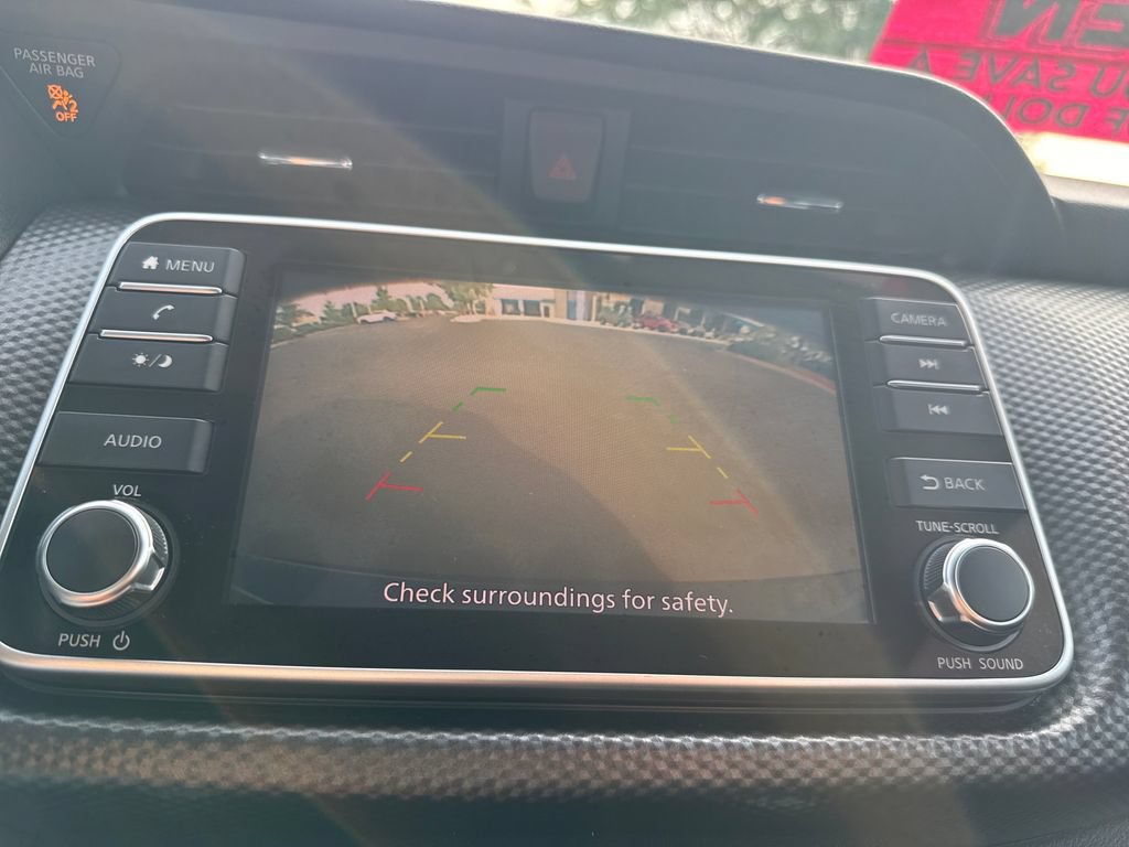 Used 2018 Nissan Kicks SV FWD image 32