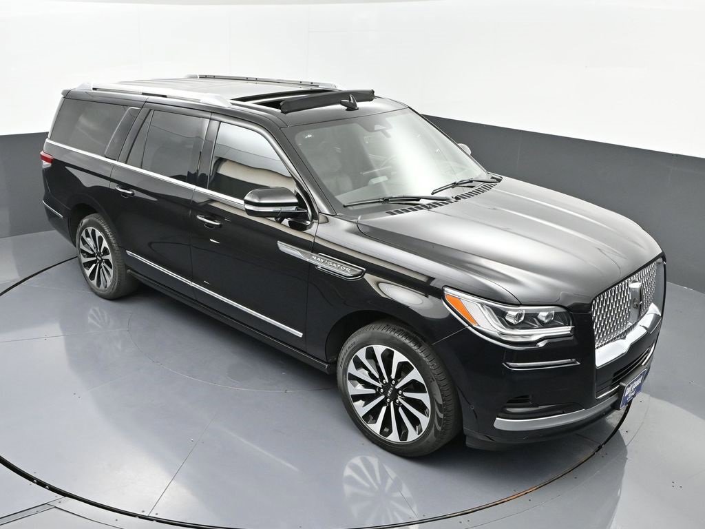 Used 2023 Lincoln Navigator L Reserve image 36