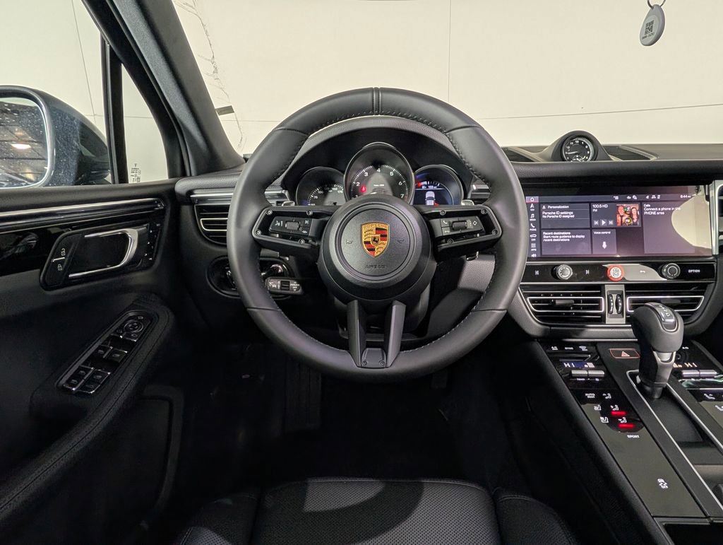 New 2026 Porsche Macan image 21