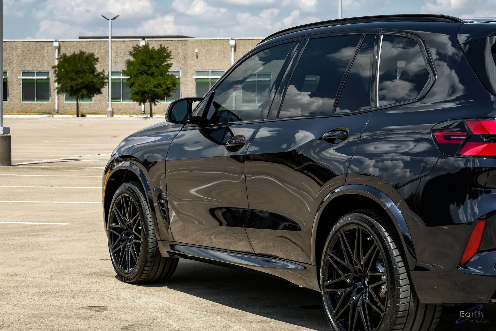 Used 2026 BMW X5 M Competition w/ Executive Package AWD/4WD image 11