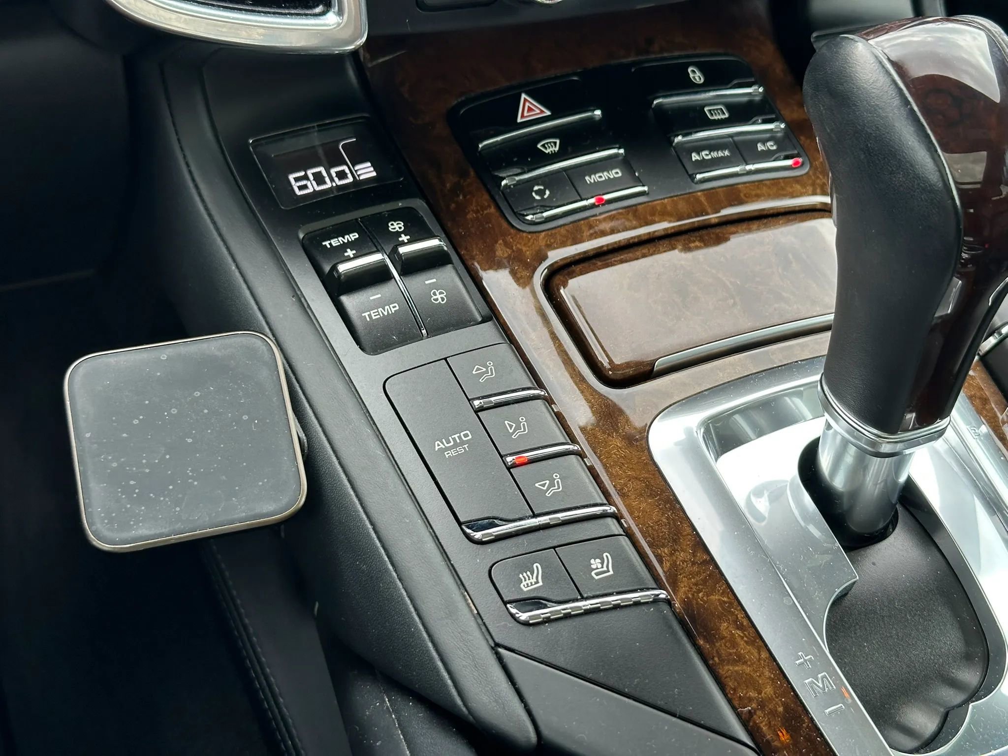 Used 2014 Porsche Cayenne Turbo S AWD/4WD image 43
