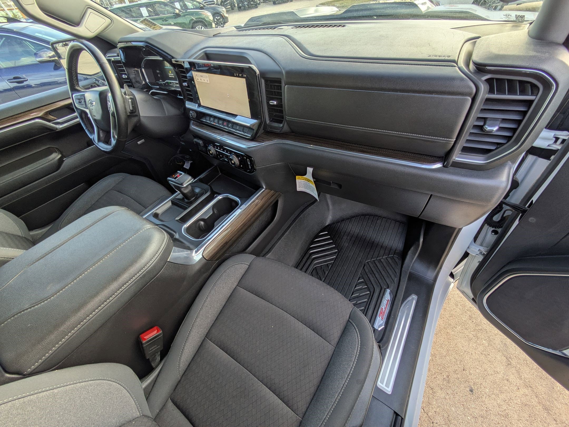 Used 2023 Chevrolet Silverado 1500 LT Trail Boss w/ Convenience Package II image 30