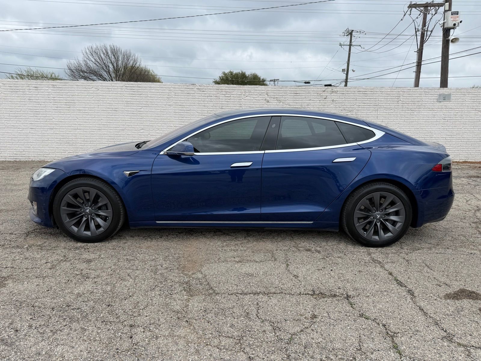 Used 2020 Tesla Model S Long Range image 3