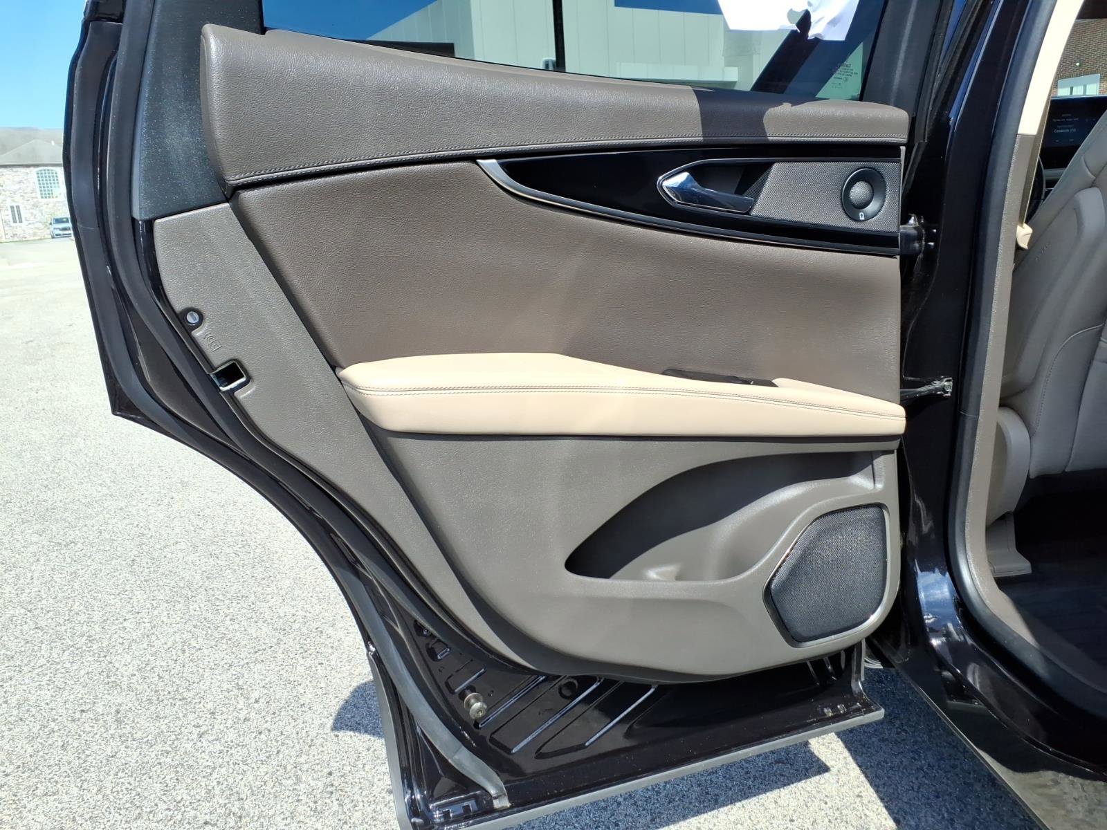 Certified 2022 Lincoln Nautilus Reserve w/ Equipment Group 201A image 12