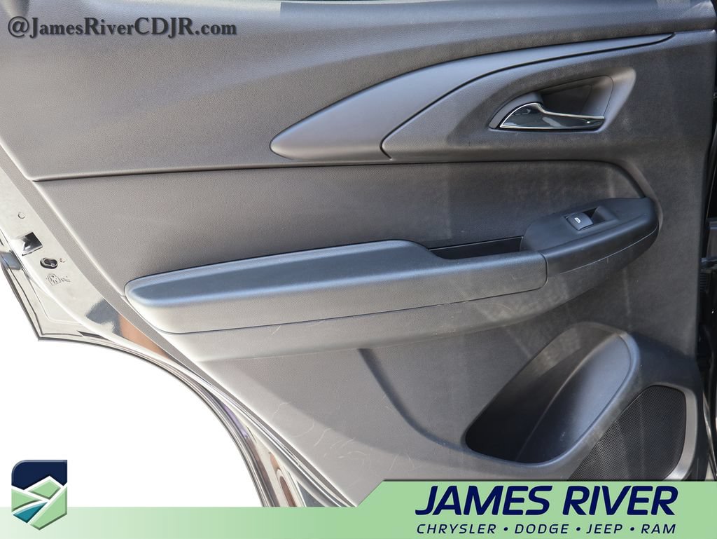 Used 2023 Chevrolet TrailBlazer LT w/ Convenience Package FWD image 15