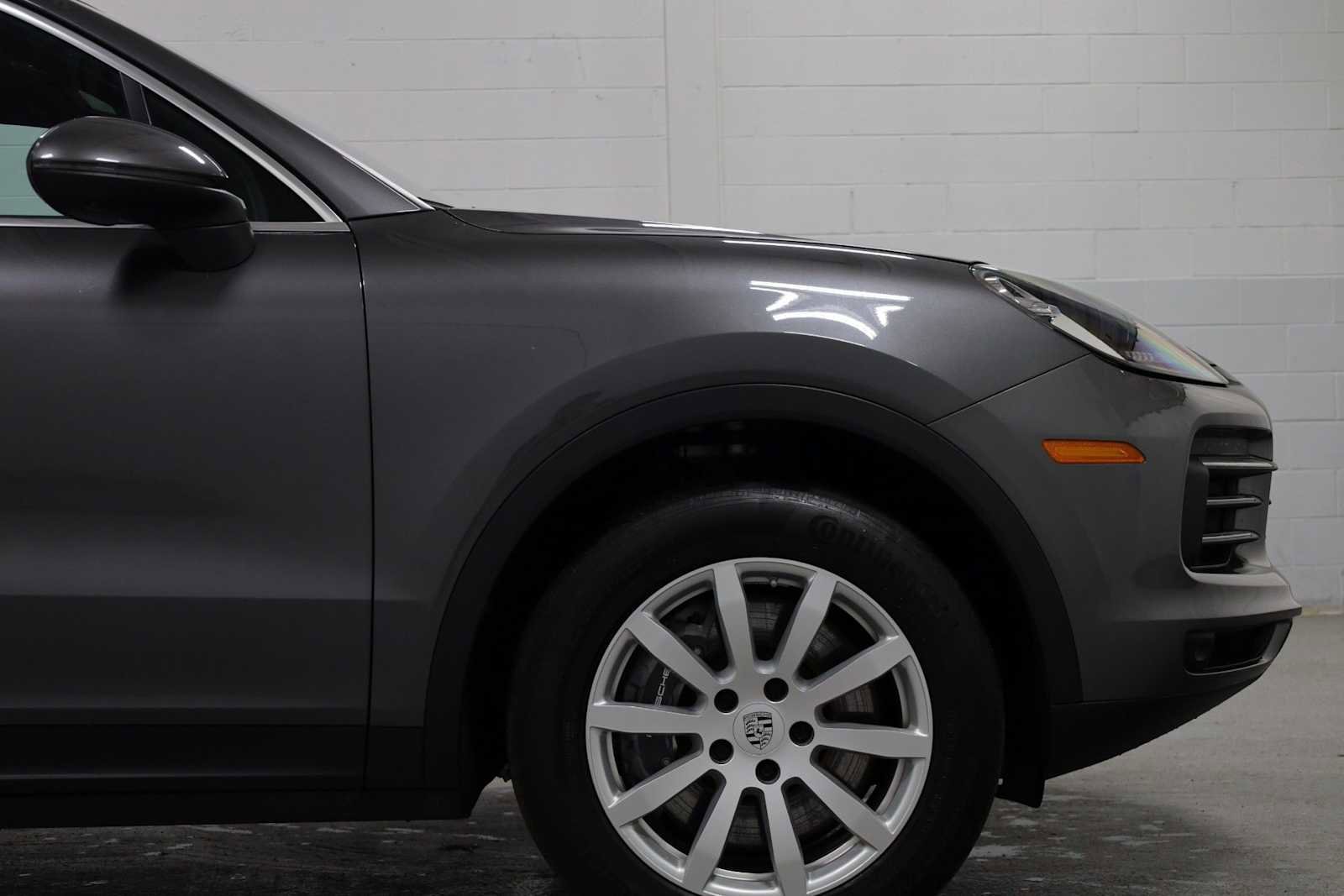 Used 2022 Porsche Cayenne image 11