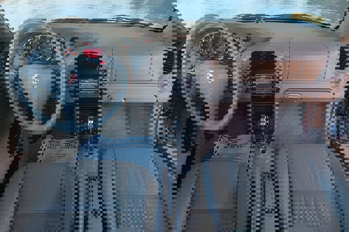 Used 2002 Porsche 911 GT3 RS image 21