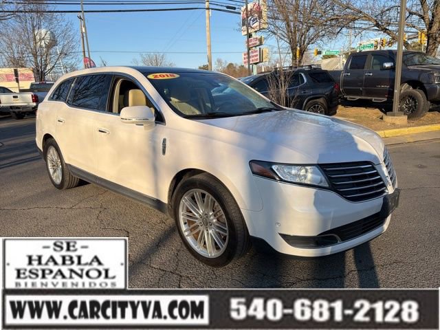 Used 2018 Lincoln MKT AWD w/ Technology Package image 1