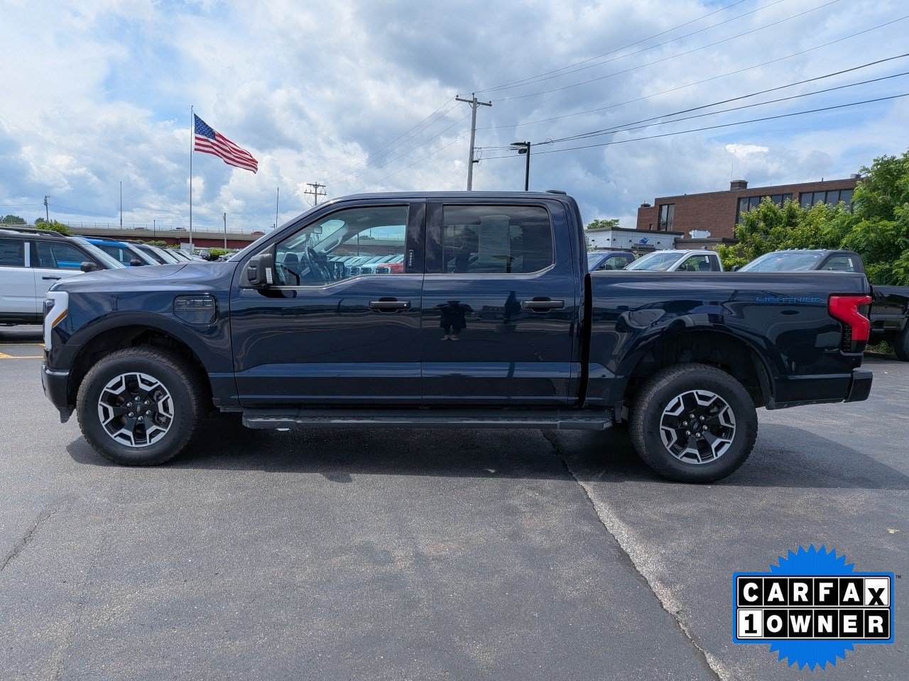 Used 2023 Ford F150 Lightning XLT AWD/4WD image 7
