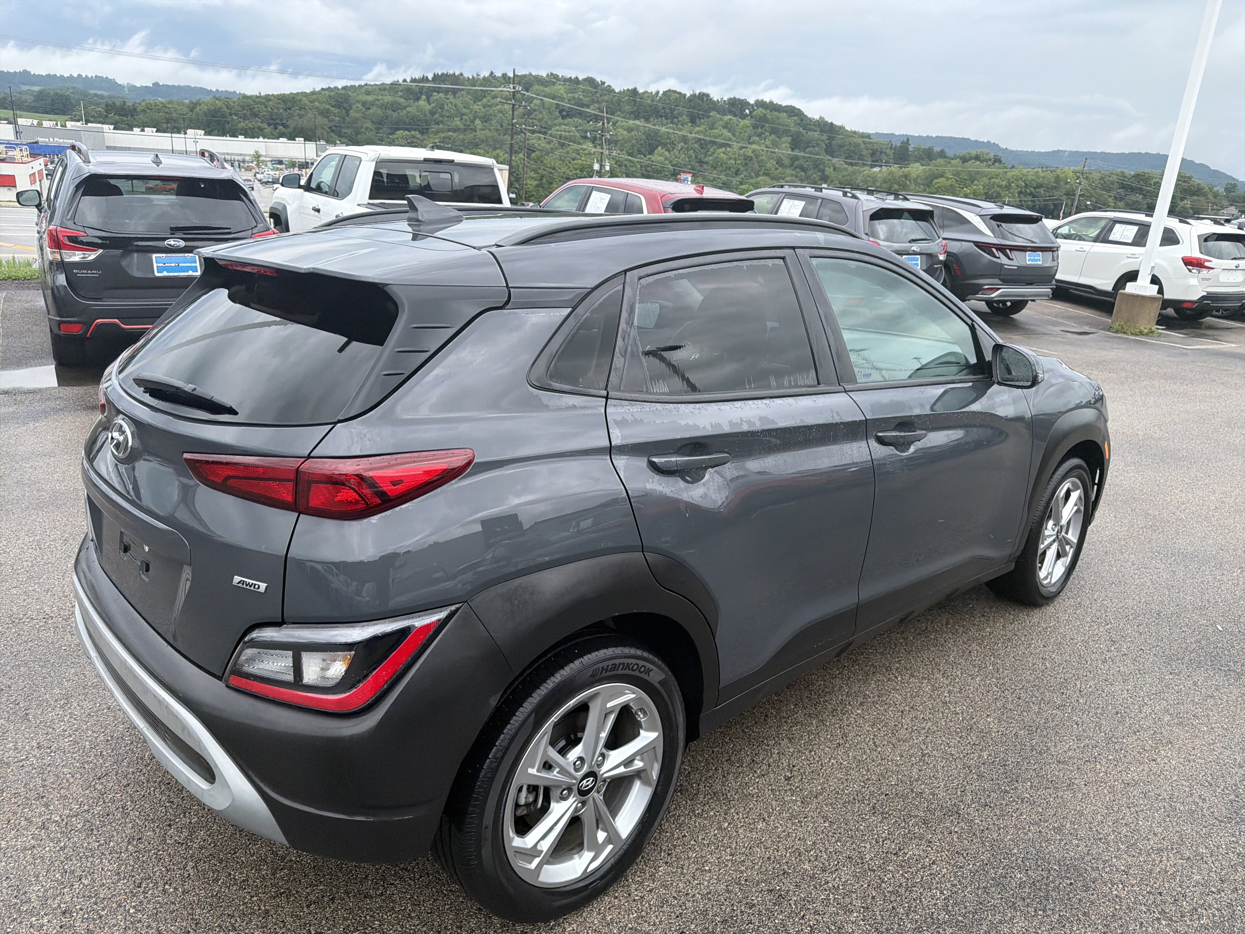 Certified 2023 Hyundai Kona SEL w/ Convenience Package AWD/4WD image 3