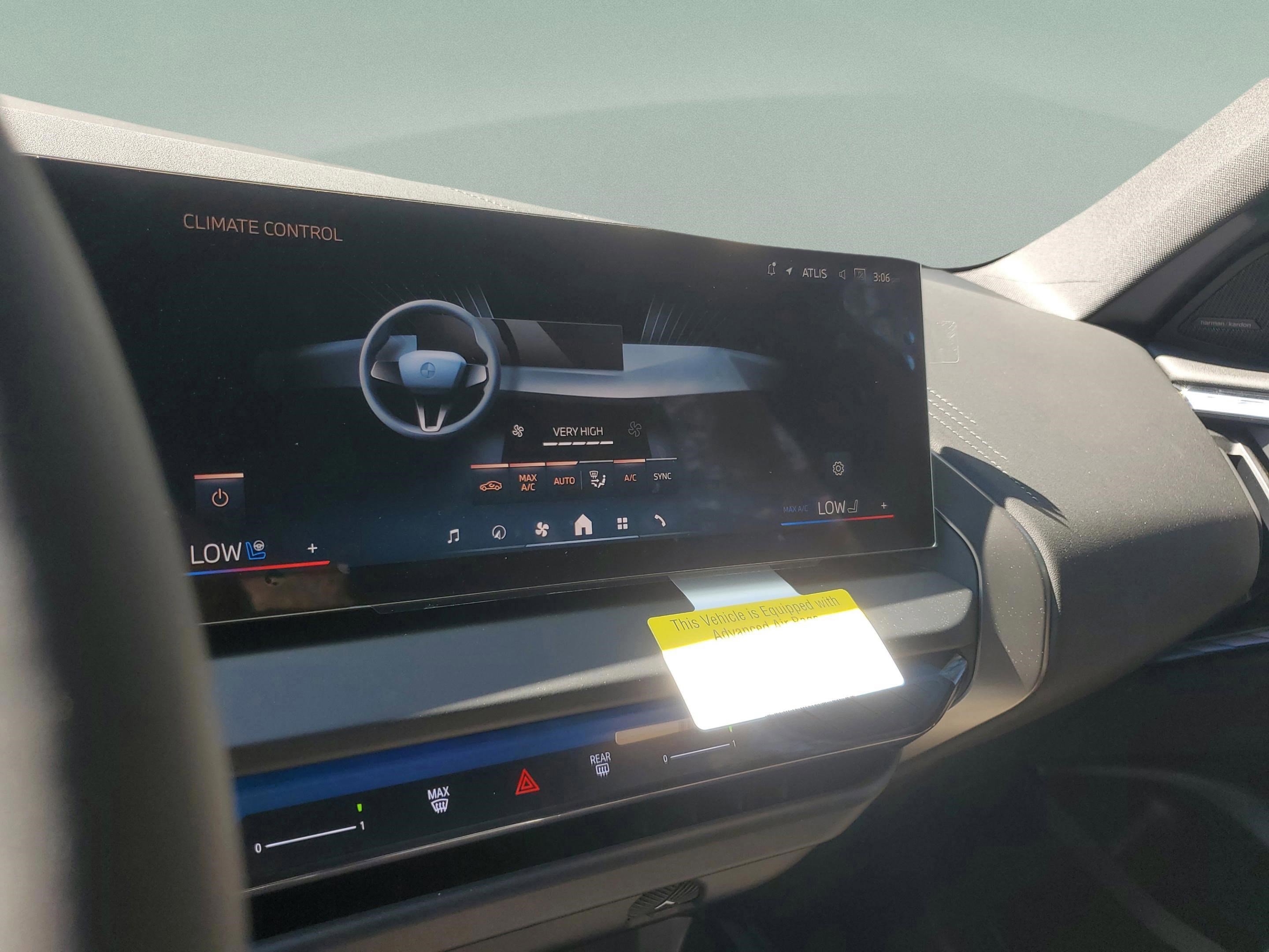 Used 2025 BMW X3 xDrive30i w/ Premium Package image 26