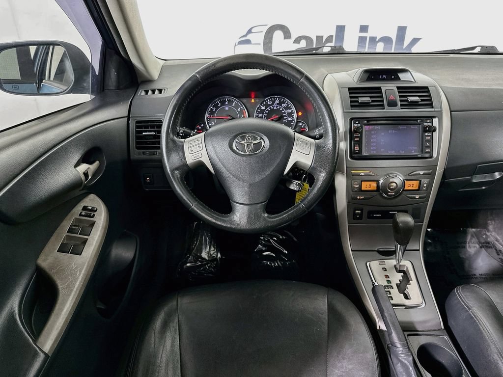 Used 2013 Toyota Corolla S w/ Premium Complete Pkg FWD image 24