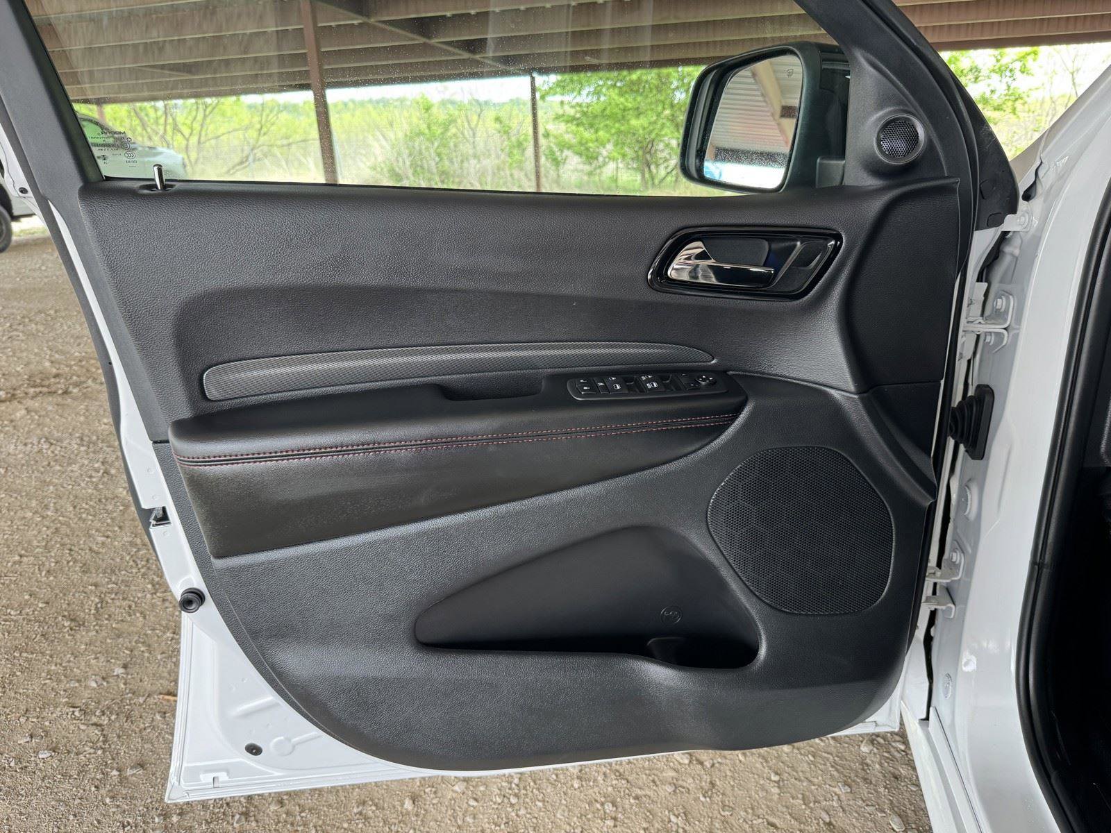 Used 2025 Dodge Durango GT w/ Blacktop Package image 23