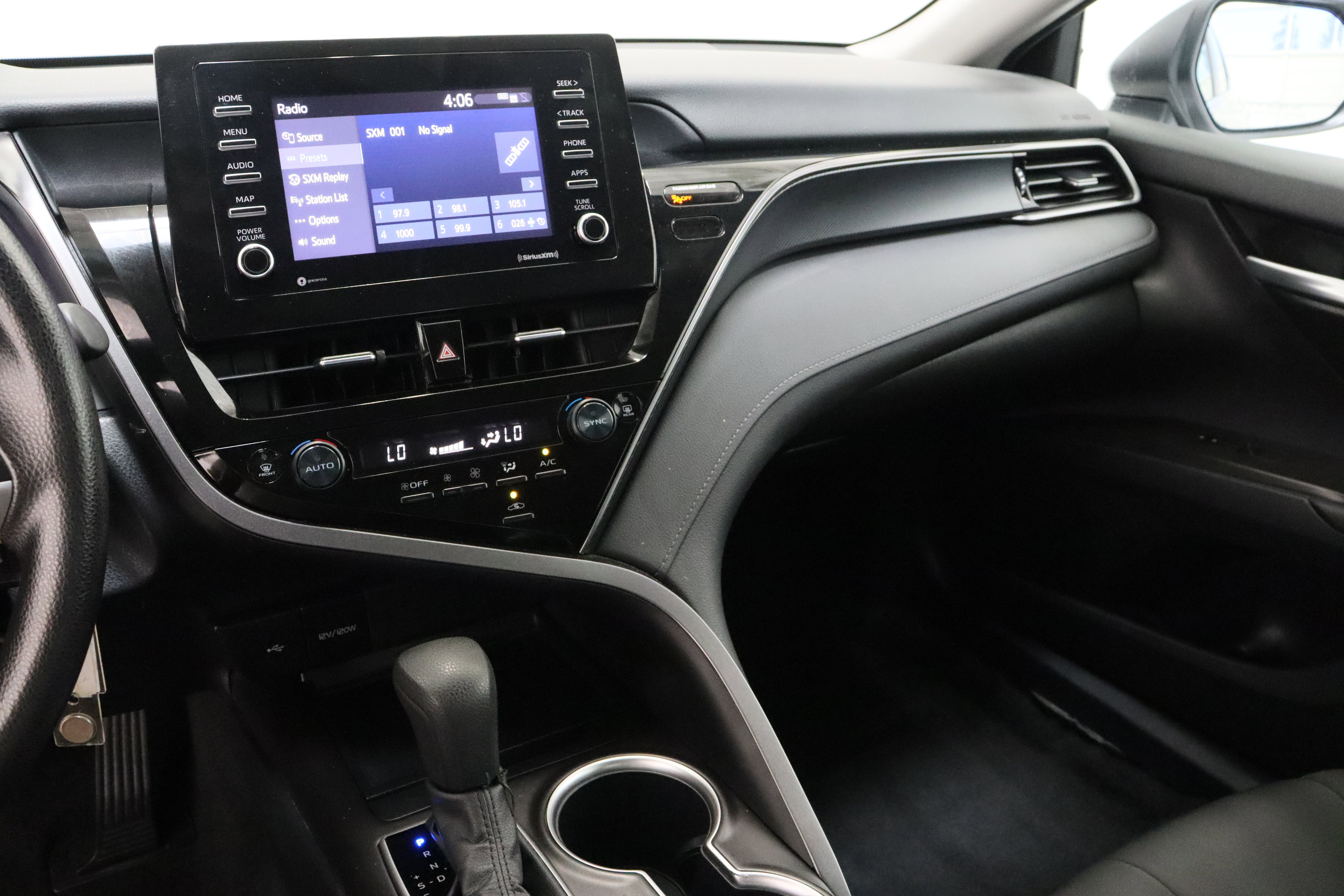 Used 2024 Toyota Camry LE FWD image 16