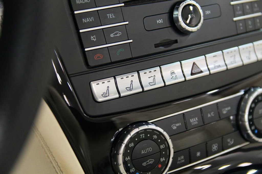 Used 2018 Mercedes-Benz SL 550 image 21