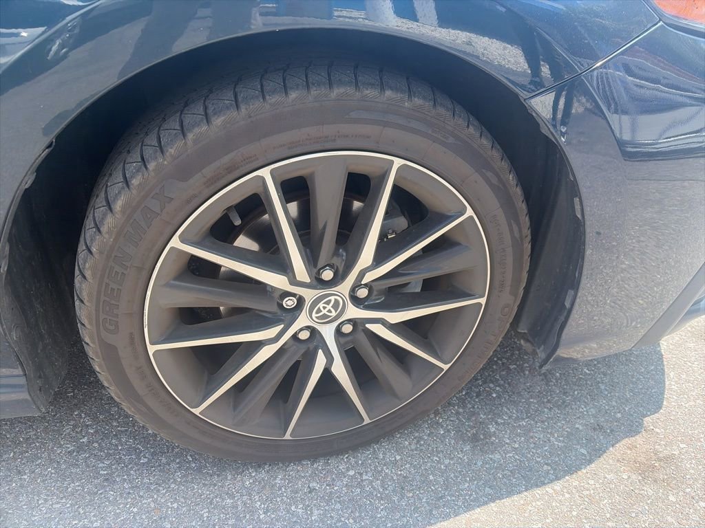 Used 2021 Toyota Camry SE FWD image 10