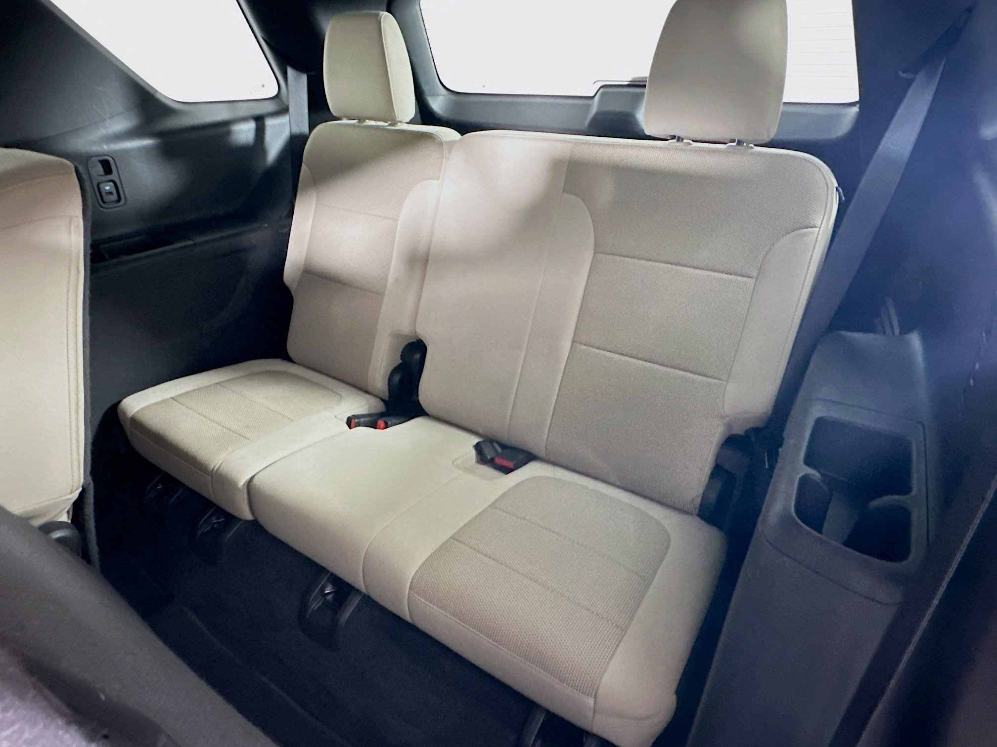 Used 2022 Chevrolet Traverse LS w/ Midnight/Sport Edition FWD image 28