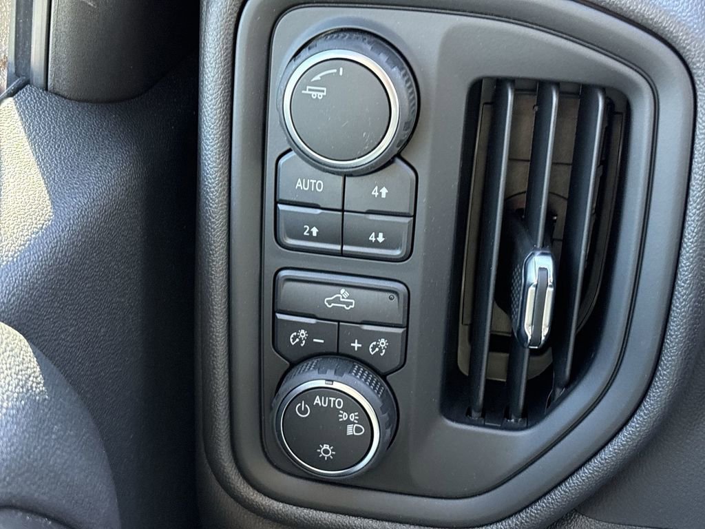 New 2025 Chevrolet Silverado 1500 Custom Trail Boss w/ LPO, Dark Essentials Package image 34